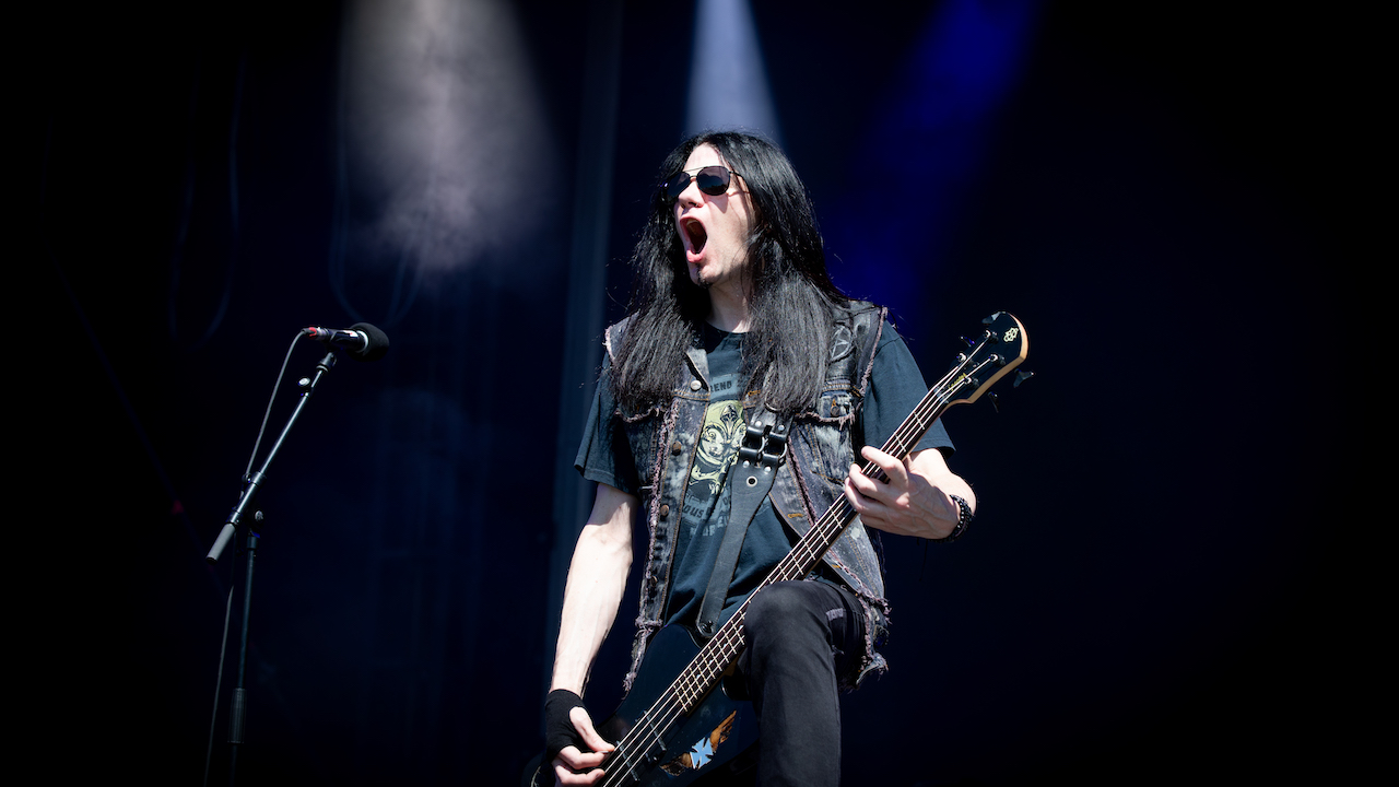 Soil-Bassist Tim King